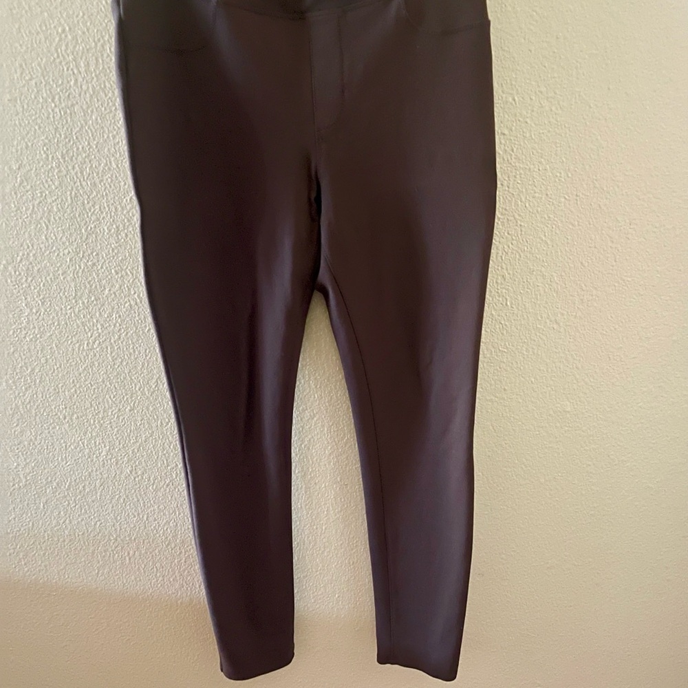 St. John's Bay Chocolate Brown Skinny Leggings